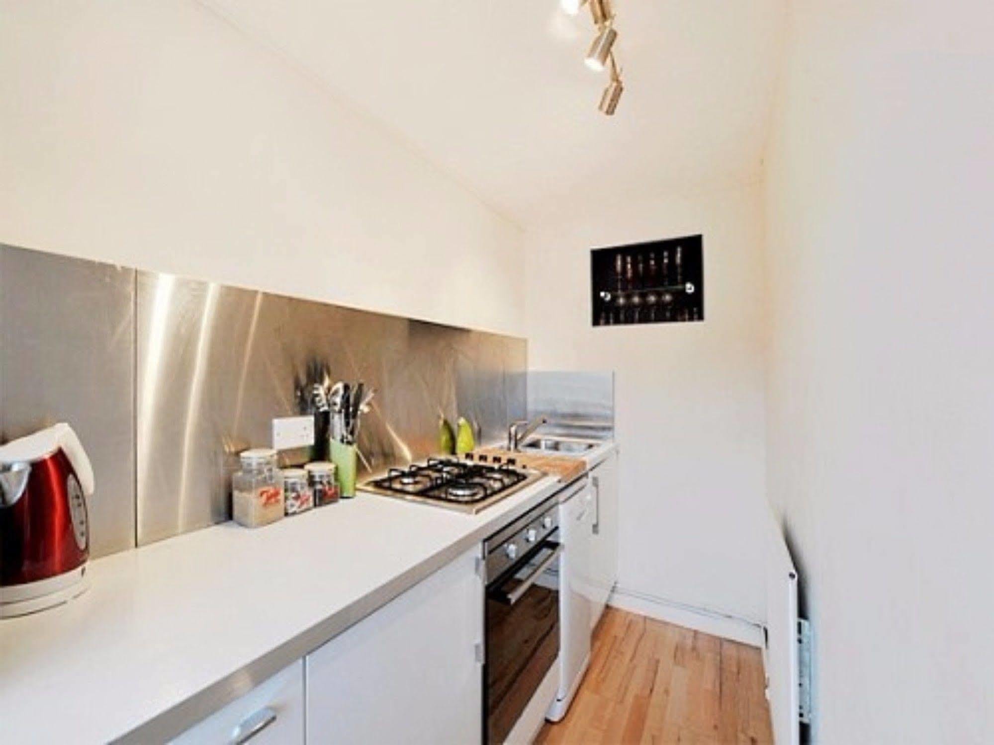 Kensington Court Apartamento Bath Exterior foto