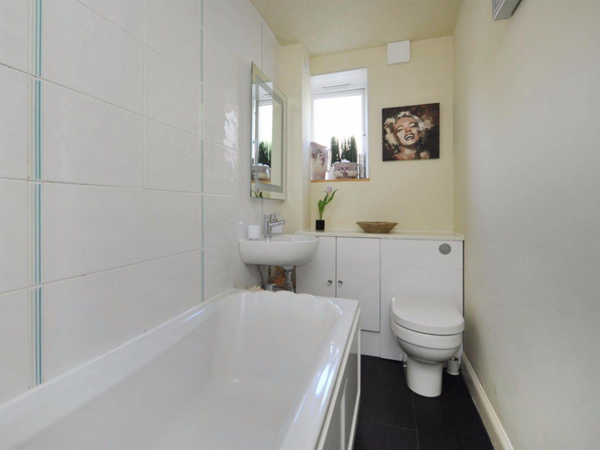 Kensington Court Apartamento Bath Exterior foto
